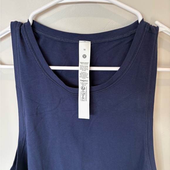 NWT Lululemon Squad Goals Tank Top Size 10 Dark Blue - Picture 2 of 7